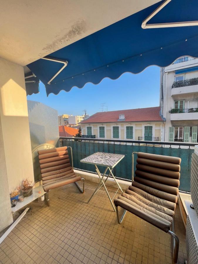 Les Lilas ~ Clim ~ Terrasse Apartment Ница Екстериор снимка