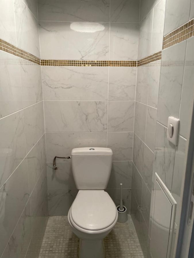 Les Lilas ~ Clim ~ Terrasse Apartment Ница Екстериор снимка